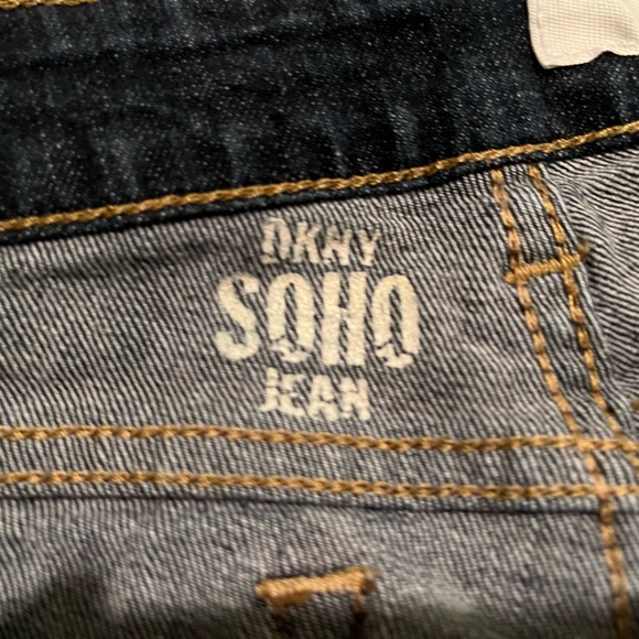 DKNY SOHO Dark Wash Women’s Bootcut Jeans, Size 8 - Picture 11 of 16